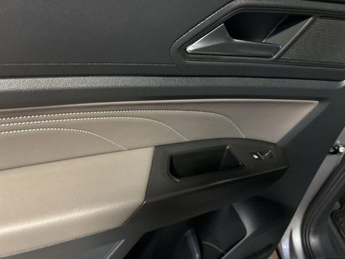 Used 2023 Volkswagen Atlas Cross Sport SEL R-Line image 39