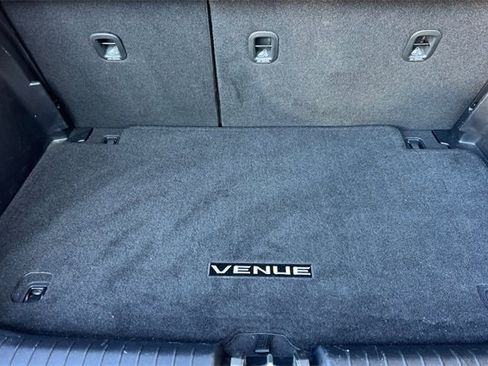 Used 2023 Hyundai Venue SEL image 19