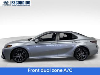 Used 2022 Toyota Camry SE video 2