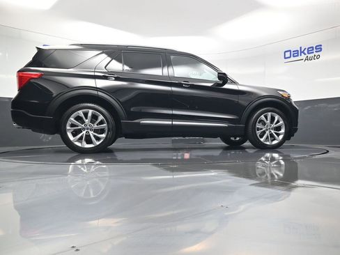 Used 2022 Ford Explorer Platinum w/ Equipment Group 601A image 51