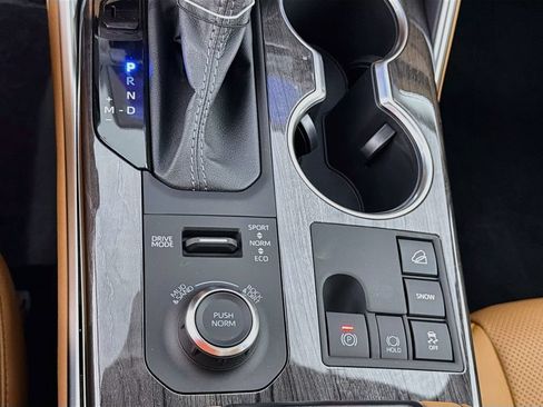 New 2026 Toyota Highlander Platinum AWD/4WD image 21