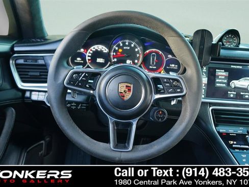Used 2019 Porsche Panamera GTS image 60