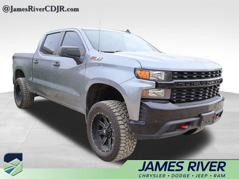 Used 2021 Chevrolet Silverado 1500 Custom Trail Boss AWD/4WD image 18