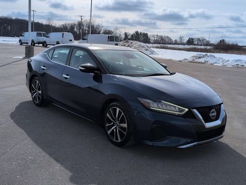 Used 2023 Nissan Maxima SL image 10