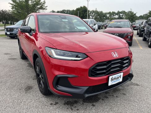 Certified 2026 Honda HR-V Sport image 3