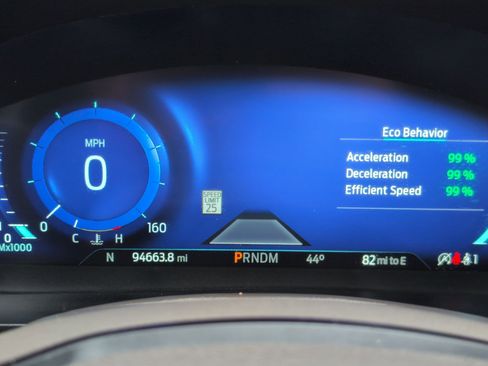 Used 2020 Ford Explorer Platinum image 23