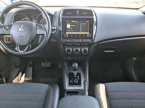 Used 2025 Mitsubishi Outlander Sport SE image 25