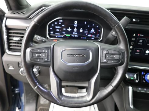 Used 2025 GMC Sierra 3500 Denali Ultimate AWD/4WD image 10