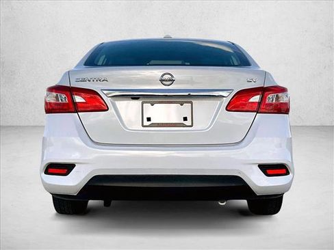 Used 2019 Nissan Sentra SV image 4