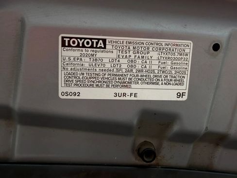 Used 2020 Toyota Tundra SR5 w/ SR5 Upgrade Package AWD/4WD image 37