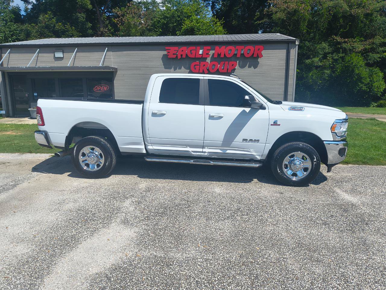 Used 2022 RAM 2500 Big Horn AWD/4WD image 1
