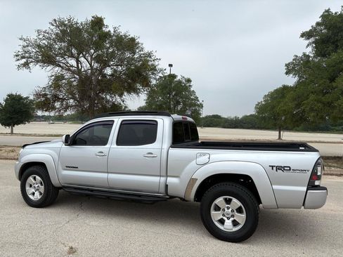 Used 2010 Toyota Tacoma PreRunner RWD image 8
