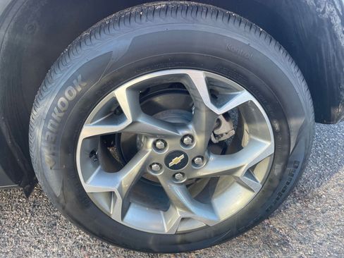 Used 2025 Chevrolet Trax LT image 29