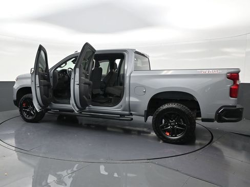 Used 2025 Chevrolet Silverado 1500 Custom Trail Boss AWD/4WD image 32