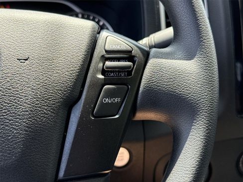 Used 2022 Nissan Frontier SV RWD image 33