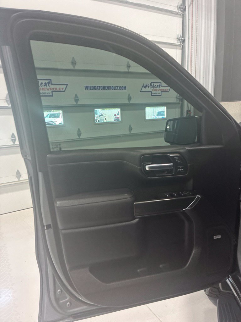 Used 2021 GMC Sierra 1500 AT4 w/ AT4 Preferred Package AWD/4WD image 17