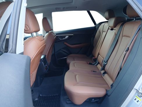 Used 2022 Audi Q8 Premium Plus w/ Premium Plus Package image 13