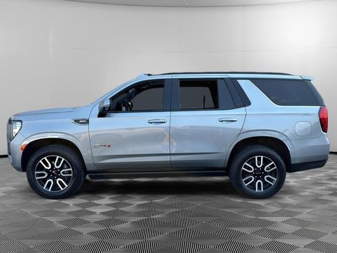 Used 2023 GMC Yukon AT4 w/ AT4 Premium Package AWD/4WD image 7