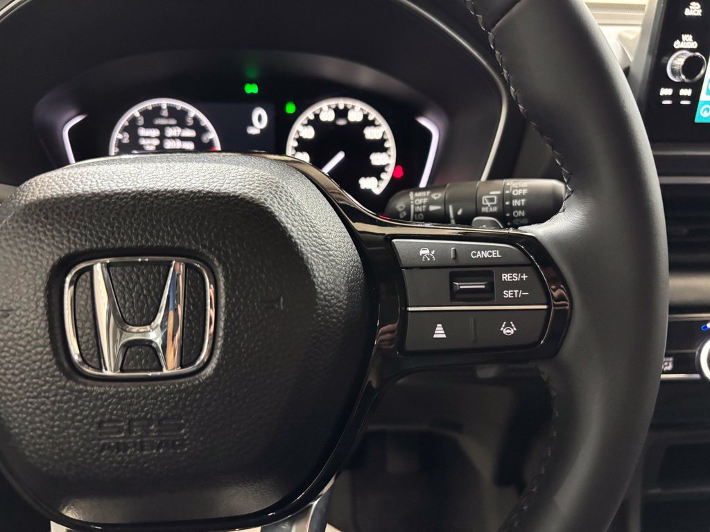 Used 2024 Honda Pilot Touring image 13