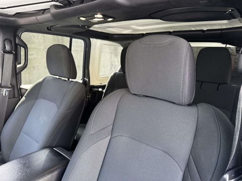 Used 2021 Jeep Wrangler Unlimited Sport AWD/4WD image 19