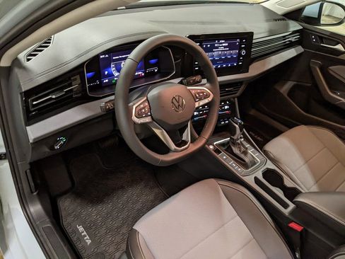 New 2026 Volkswagen Jetta SE FWD image 8