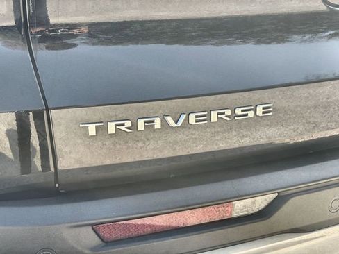 Used 2026 Chevrolet Traverse LT w/ Sun and Wheel Package image 31