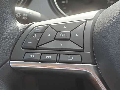 Used 2019 Nissan Rogue Sport S FWD image 16