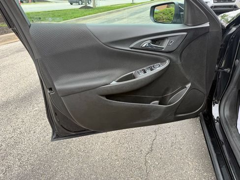 Used 2023 Chevrolet Malibu LT w/ Driver Confidence Package FWD image 16