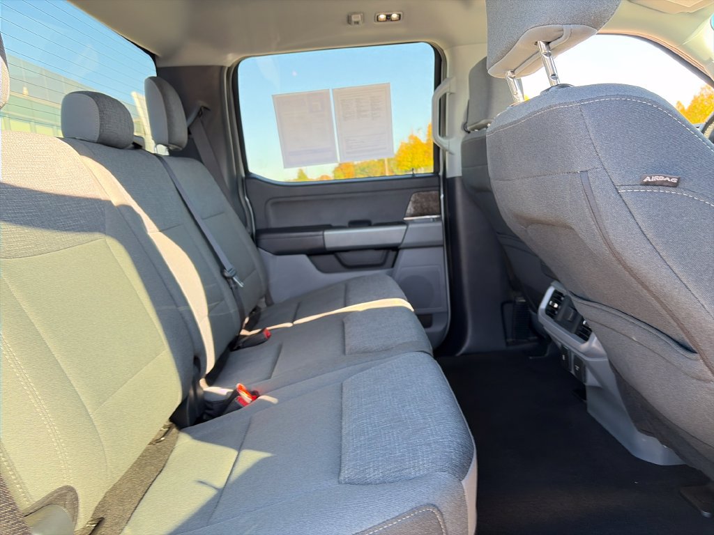 Used 2024 Ford F150 Lightning XLT AWD/4WD image 38