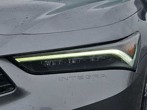 Used 2023 Acura Integra A-Spec image 10