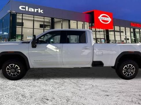 Used 2023 GMC Sierra 3500 SLE image 4