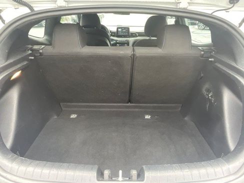Used 2019 Hyundai Veloster 2.0 FWD image 23