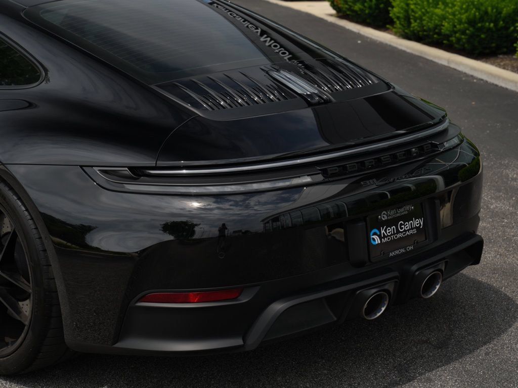 Used 2026 Porsche 911 Carrera GTS RWD image 9