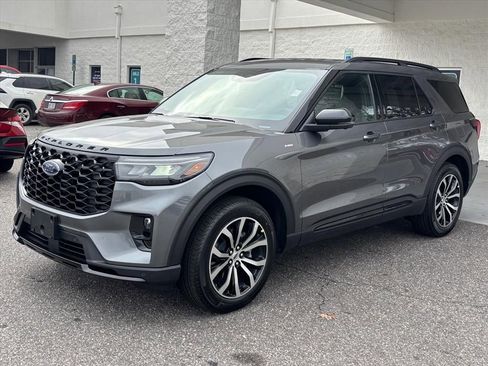 New 2026 Ford Explorer ST-Line RWD image 23