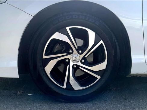 Used 2016 Honda Accord LX image 9