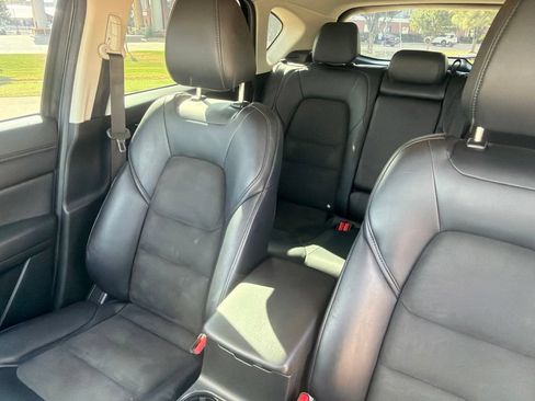 Used 2018 MAZDA CX-5 Touring FWD image 23