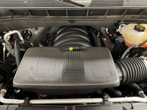 Used 2023 Chevrolet Silverado 1500 RST AWD/4WD image 23