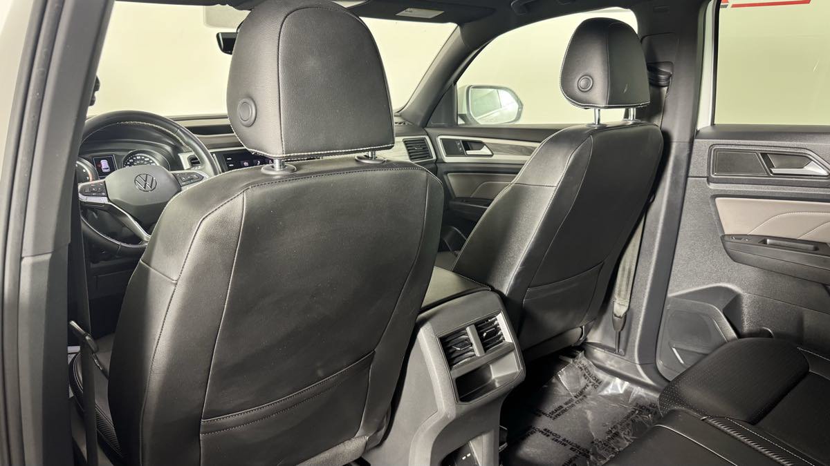 Used 2021 Volkswagen Atlas Cross Sport SE FWD image 30