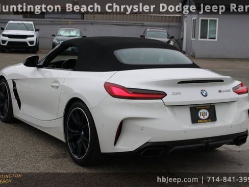 Used 2024 BMW Z4 M40i w/ Premium Package image 3