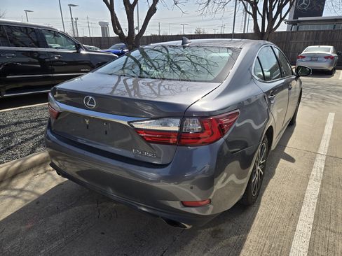 Used 2016 Lexus ES 350 w/ Luxury Package w/Wood Trim image 7