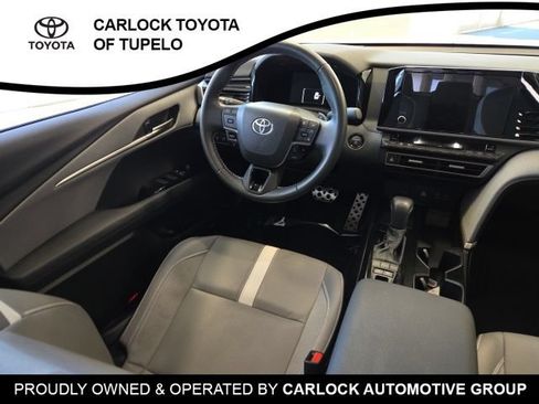 Used 2025 Toyota Camry SE FWD image 19