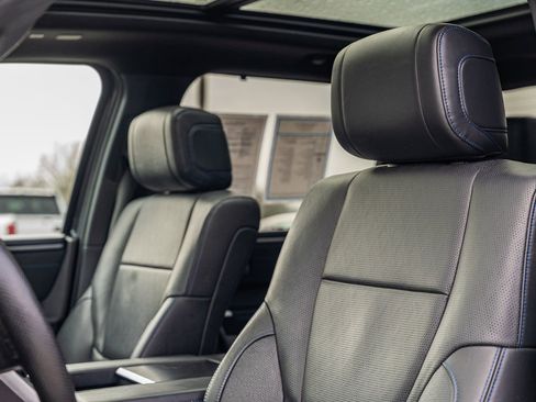 Used 2023 Toyota Tundra Platinum image 23