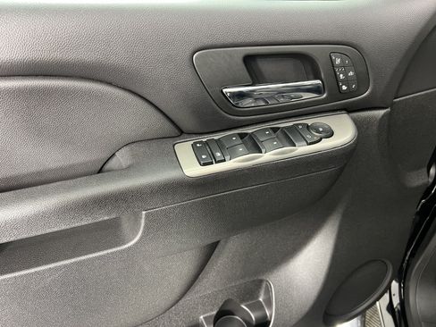 Used 2012 Chevrolet Silverado 2500 LTZ w/ LTZ Plus Package AWD/4WD image 18
