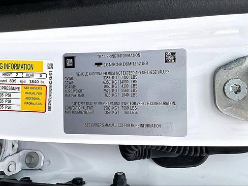 Used 2021 Chevrolet Tahoe LT image 32