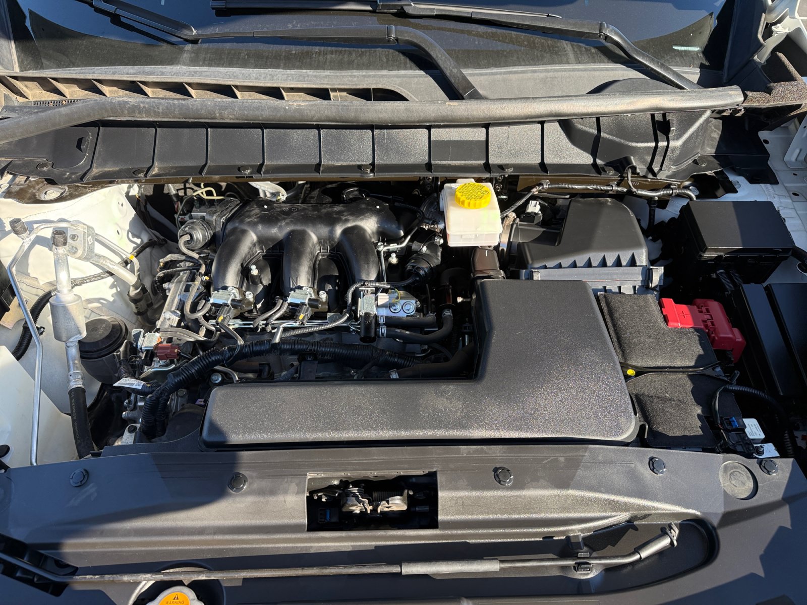 Used 2025 Nissan Pathfinder SV FWD image 20