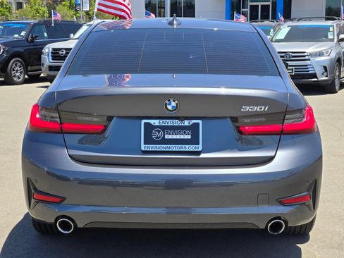 Used 2021 BMW 330i Sedan w/ Premium Package RWD image 6