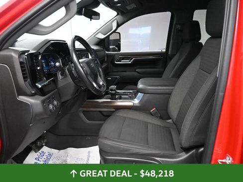 Used 2024 Chevrolet Silverado 1500 LT Trail Boss w/ Convenience Package II image 18