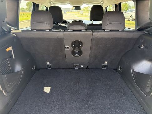 Used 2020 Jeep Renegade Altitude image 19