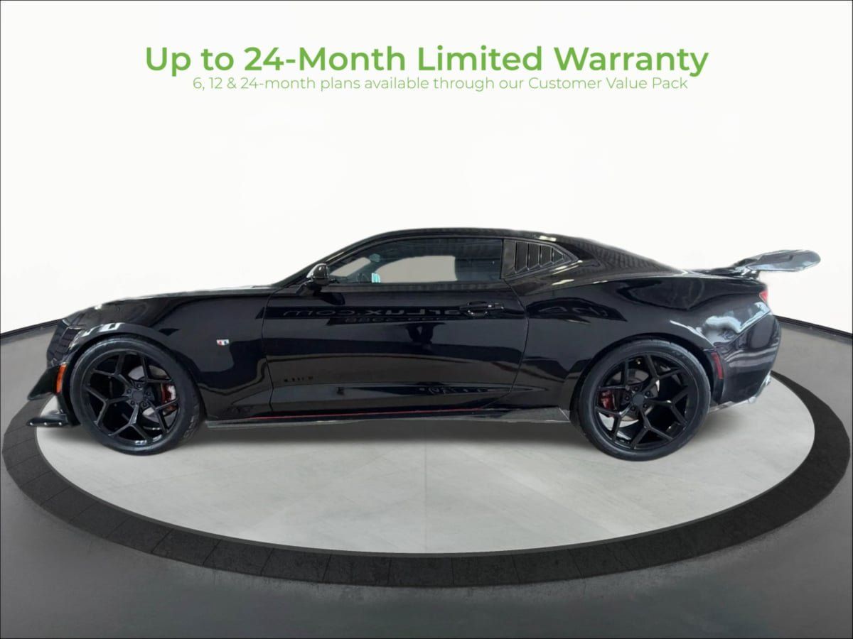 Used 2017 Chevrolet Camaro LT w/ RS Package RWD image 4