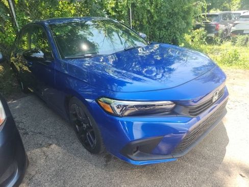 Used 2024 Honda Civic Sport image 1